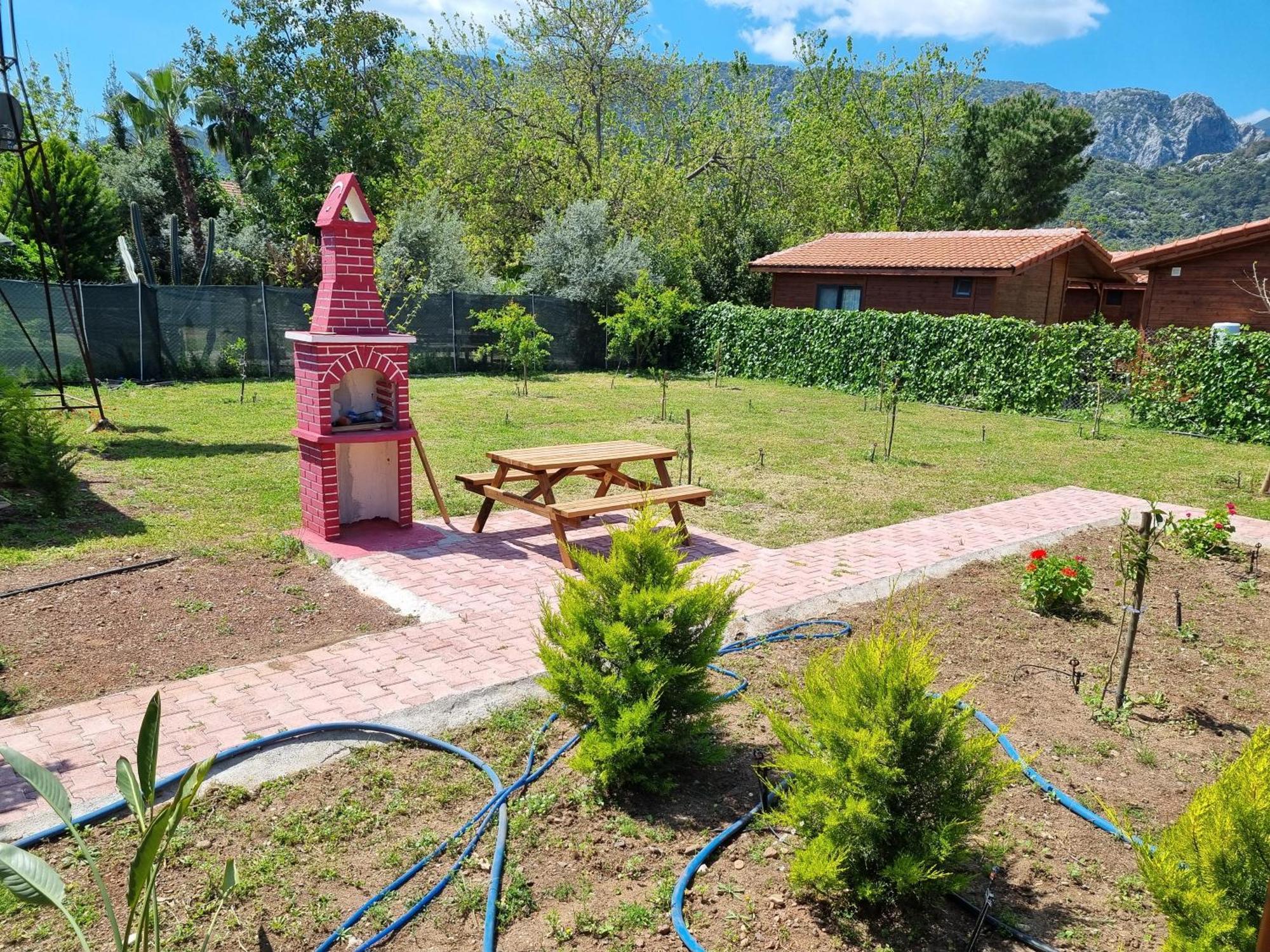 Ugur Pansiyon Bungalows Çıralı Exterior foto
